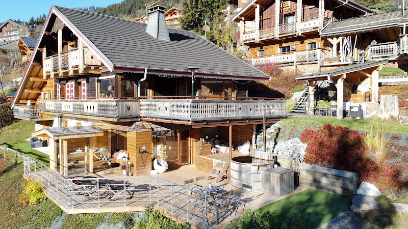 Les Loups : Chalets de Luxe (idéal pour groupe, séminaires) avec Spa, proche pistes de ski à Chatel en Haute-Savoie