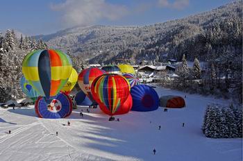 montgolfiades-carroz.jpg