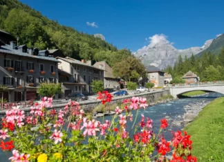 Village de sixt-fer-a-cheval