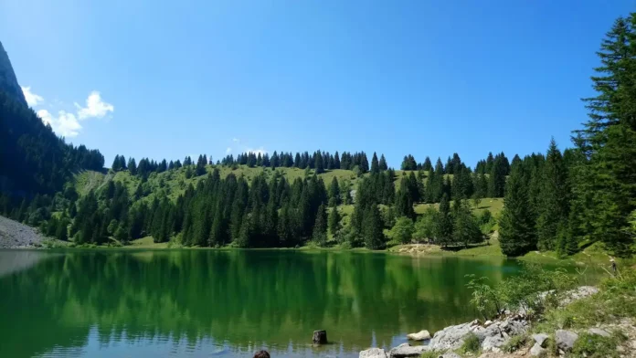 Le Lac Bénit