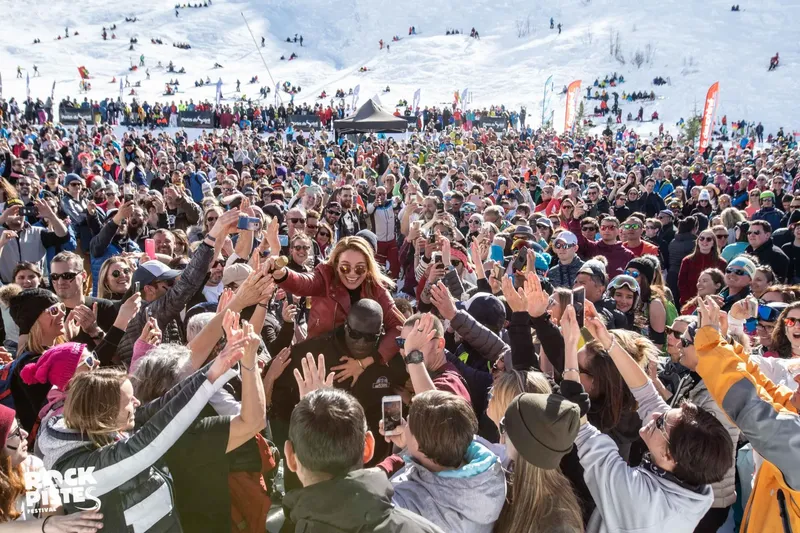 bain de foule au Rock The Piste festival