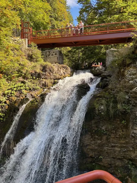 La cascade d'Ardent près du lac de Montriond