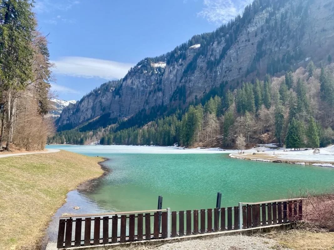 Montriond Lake at the end of winter